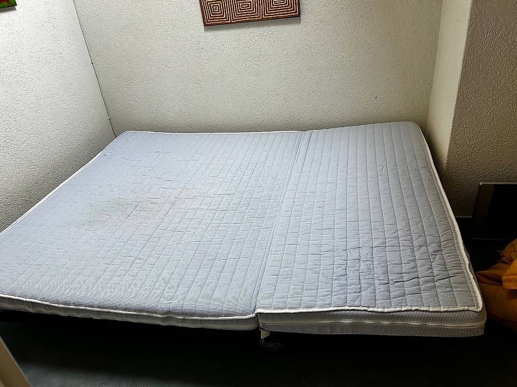 Divani: Canapé-lit clic-clac  couchage double  50 CHF – Usato da Grandvaux venduto da Lepyd 1