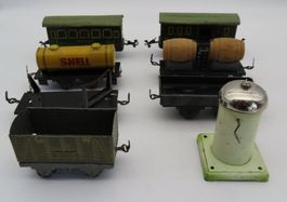 Antike Spielzeug-Bahnwagen