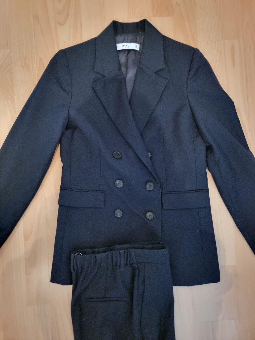 Mango Completi & Tailleur: Anzug von Mango – Nuovo (secondo la descrizione) da Affoltern am Albis venduto da Ebruli89