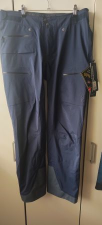 New Norröna Lyngen Gore-Tex Pro Women's Ski Pants, size XS