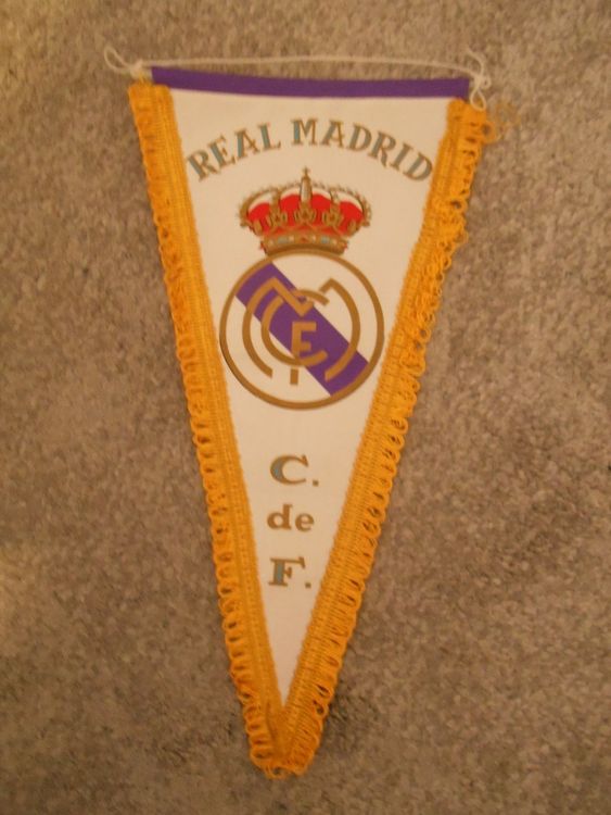 Fanion Real Madrid 9x11 Cm - Banderin Espagne, Petit Drapeau Supporter Pour Collection Ou Décoration