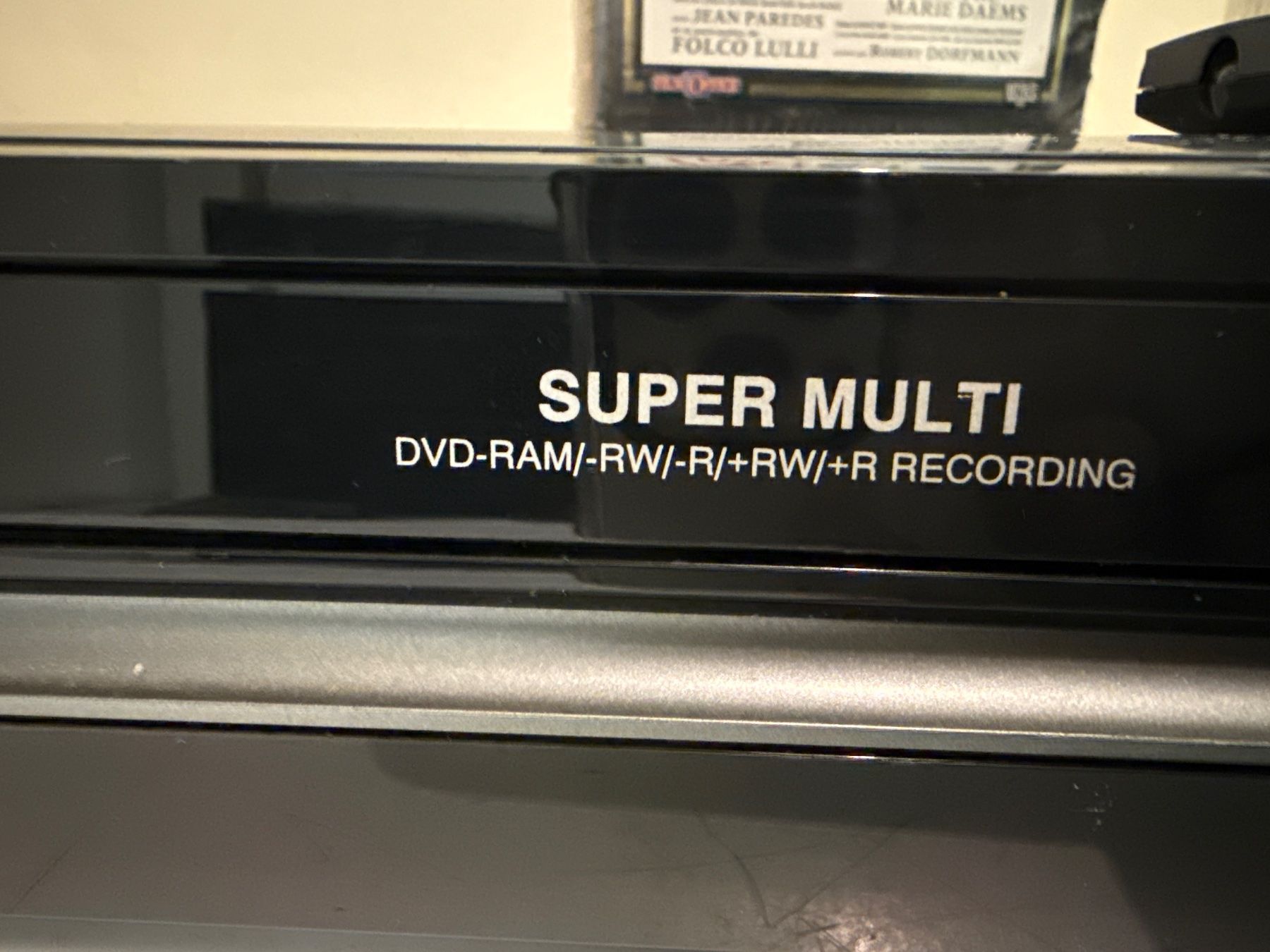 Registratori: Magnétoscope Combi HDMI VHS DVD REC – Usato da St imier venduto da sav_bjf9 5