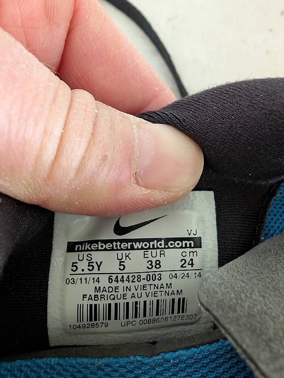 Scarpe da uomo: Turnschuhe Nike, Sneakers, Gr. 38 – Usato da Uster venduto da bikesnow 1