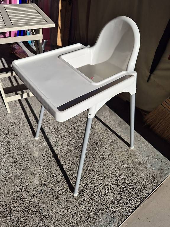 Seggioloni: IKEA Tripp Trapp mit Tisch – Usato da Wichtrach venduto da jan_b2yc