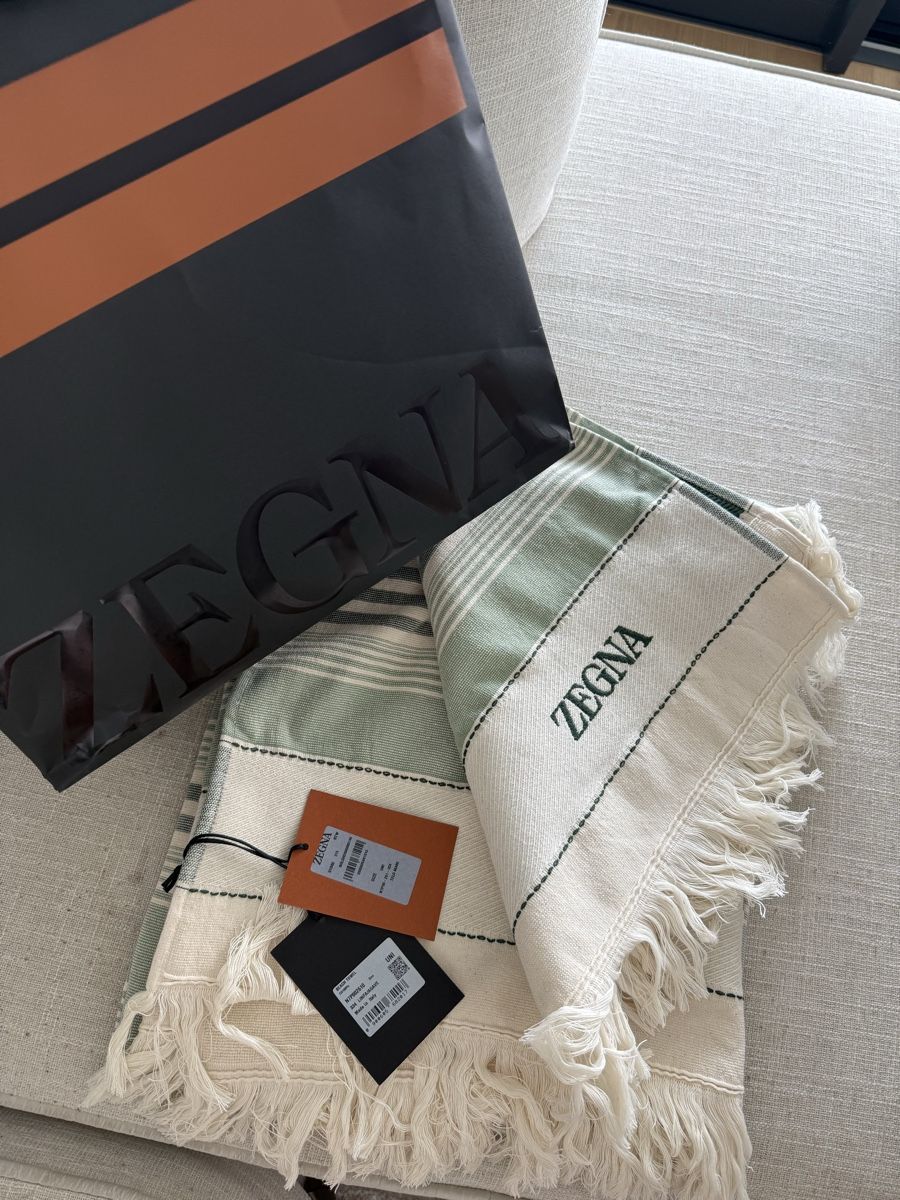 Serviettes de bain: Beach towel Zegna  – Neuf avec emballage d'origine à Montagnola par sar_g6nd