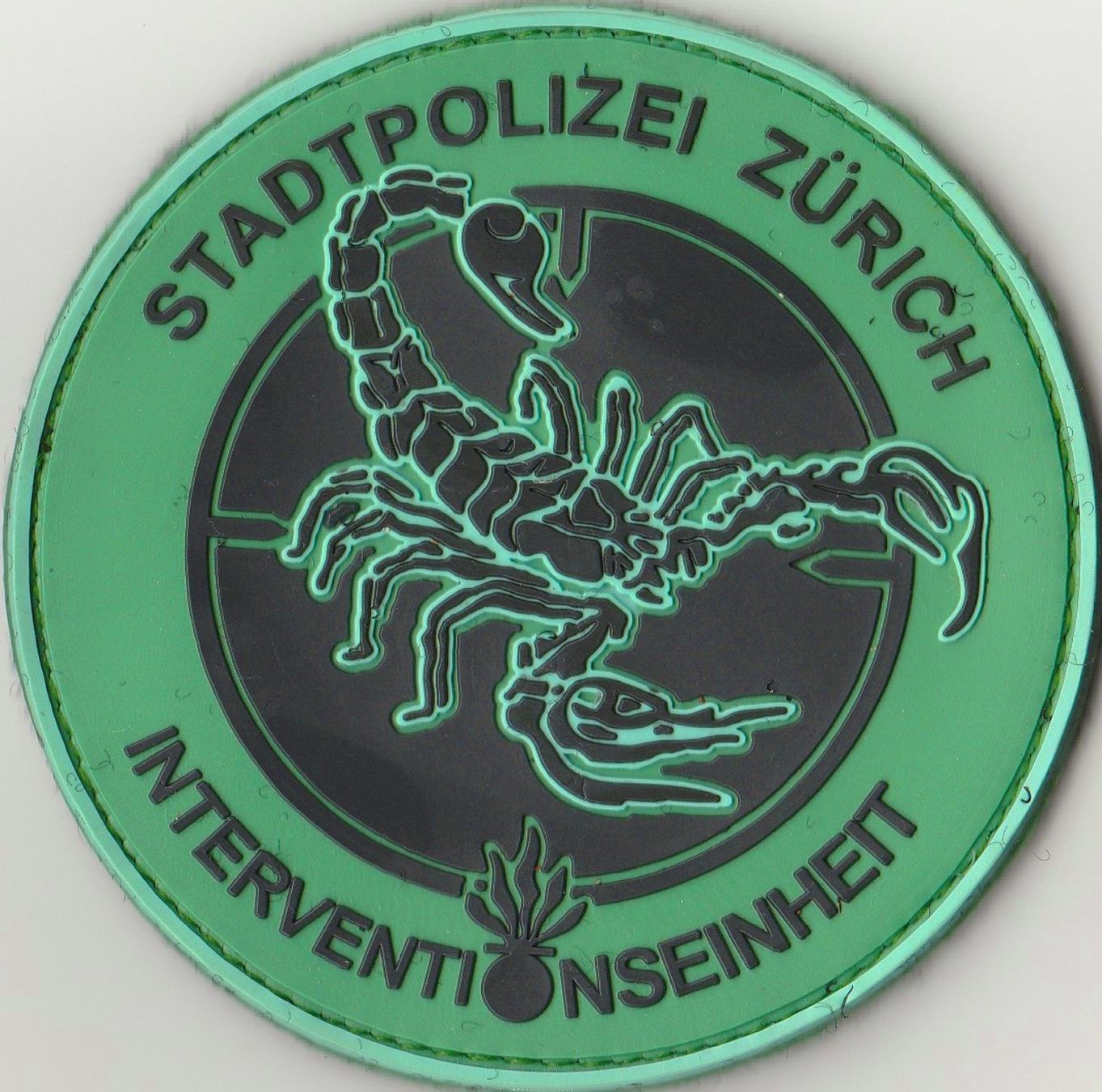 Swiss Placchette & Badge: Stadtpolizei Zürich Interventionseinheit Patch mit Klett. – Nuovo e nell'imballaggio originale da Emmenbrücke venduto da F.ingl-1947