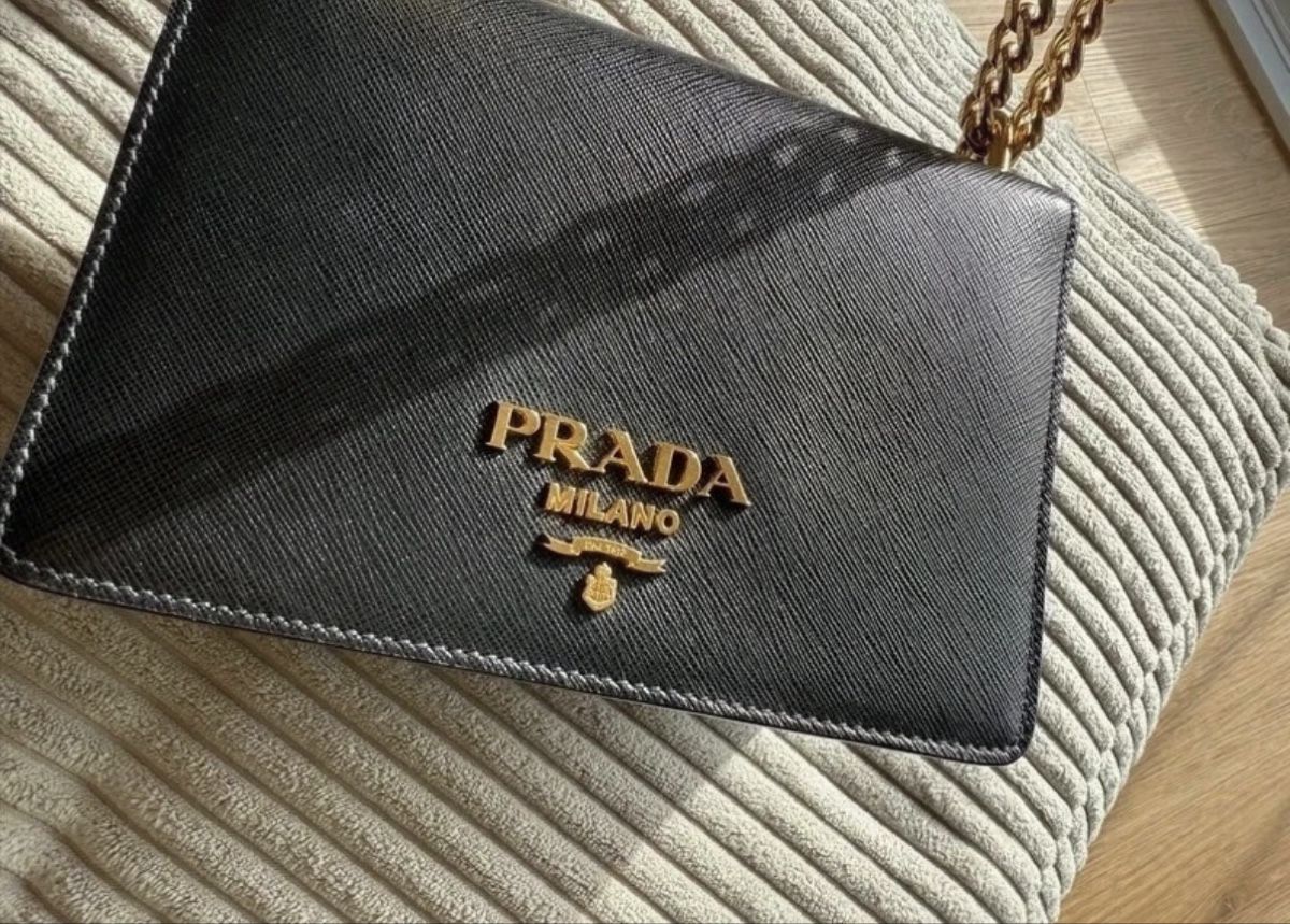 Prada Borse da donna: Prada - Saffiano Leather Shoulder Bag – Usato da Watt venduto da duk_j7wb 6