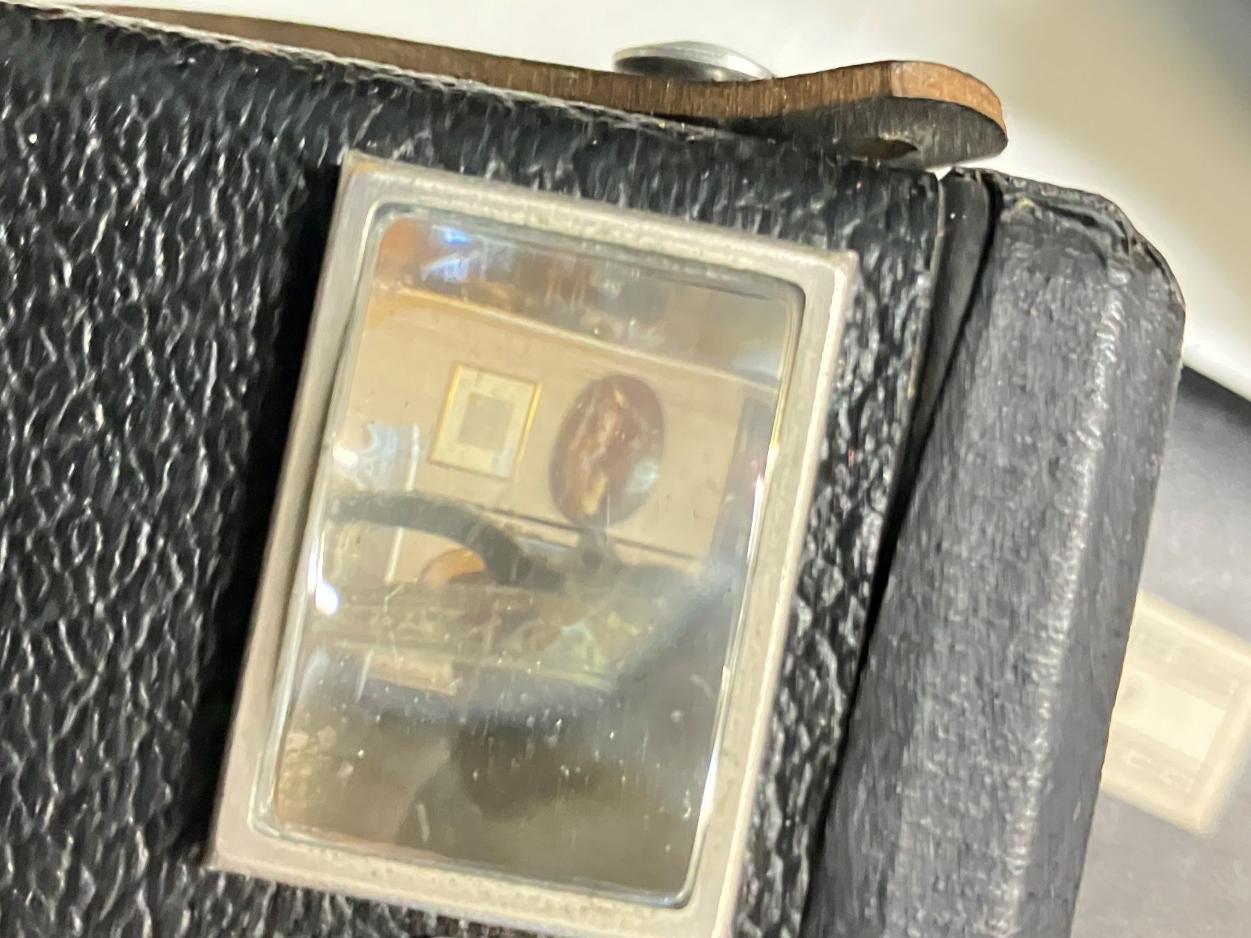 Kodak Kamera: Antike Box Kamera Kodak Brown Model D – Gebraucht aus Horw von luzernicus 6