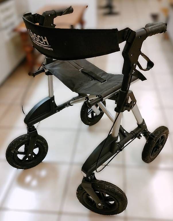 Aides à la marche: Sehr guter Rollator "Lösch", Modell TABAS-S – D'occasion à Rheineck par han_c85z 2