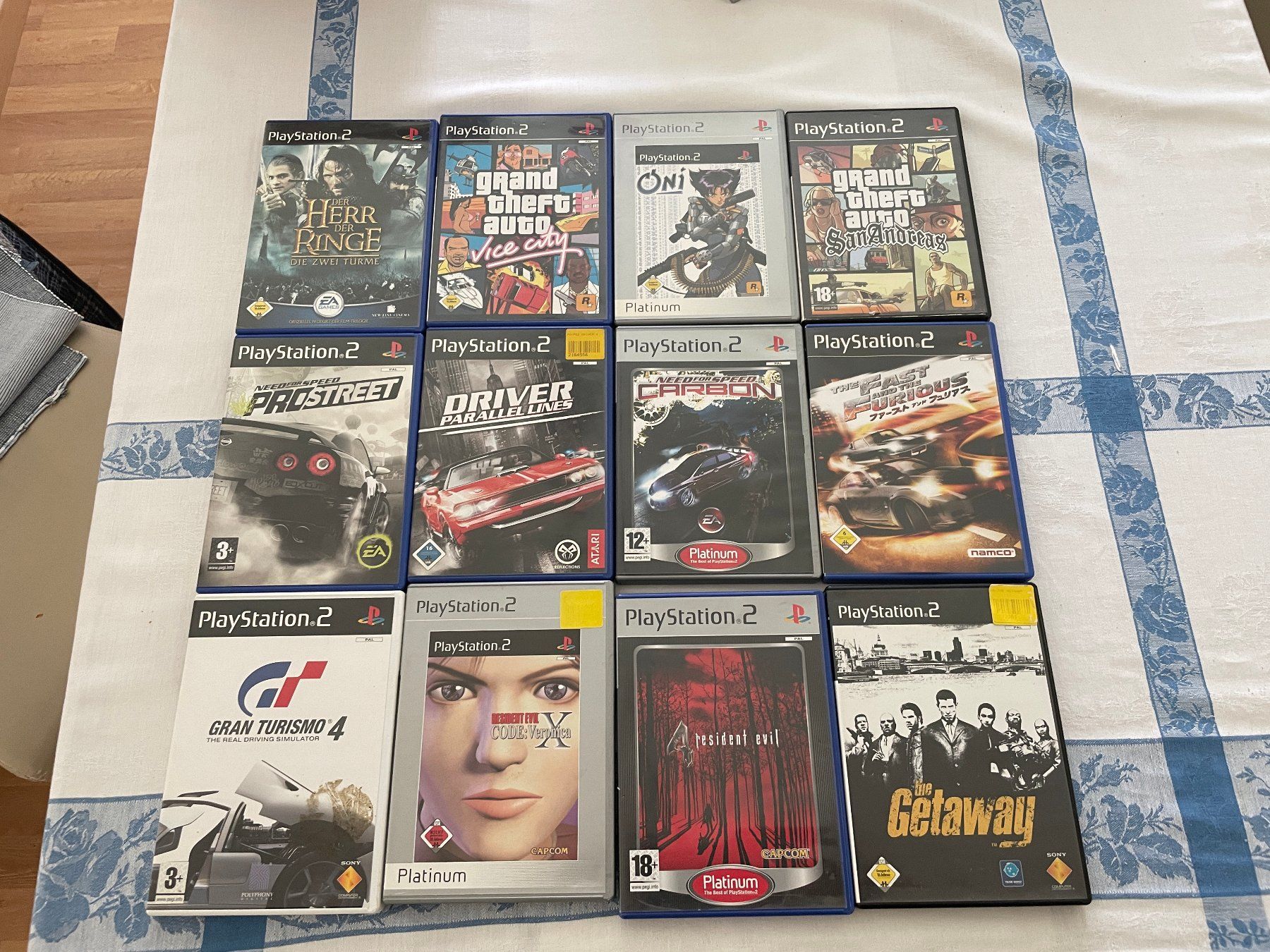 Sony Console: Play Station 2  und PS2   plus 12Spiele Plus 2 PC Video – Usato da Kloten venduto da raf_q87h