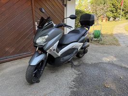 YAMAHA XMAX 250