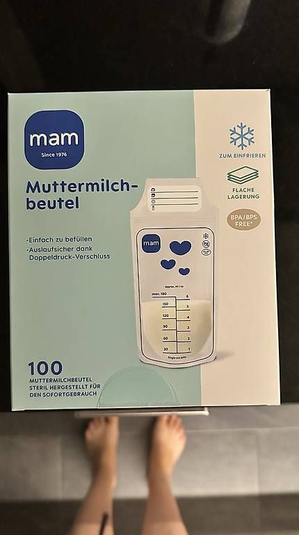 Pampers Windeleimer & Windeln: Babywindeln und Muttermilch Beutel – Gebraucht aus Däniken SO von cla_6pw6