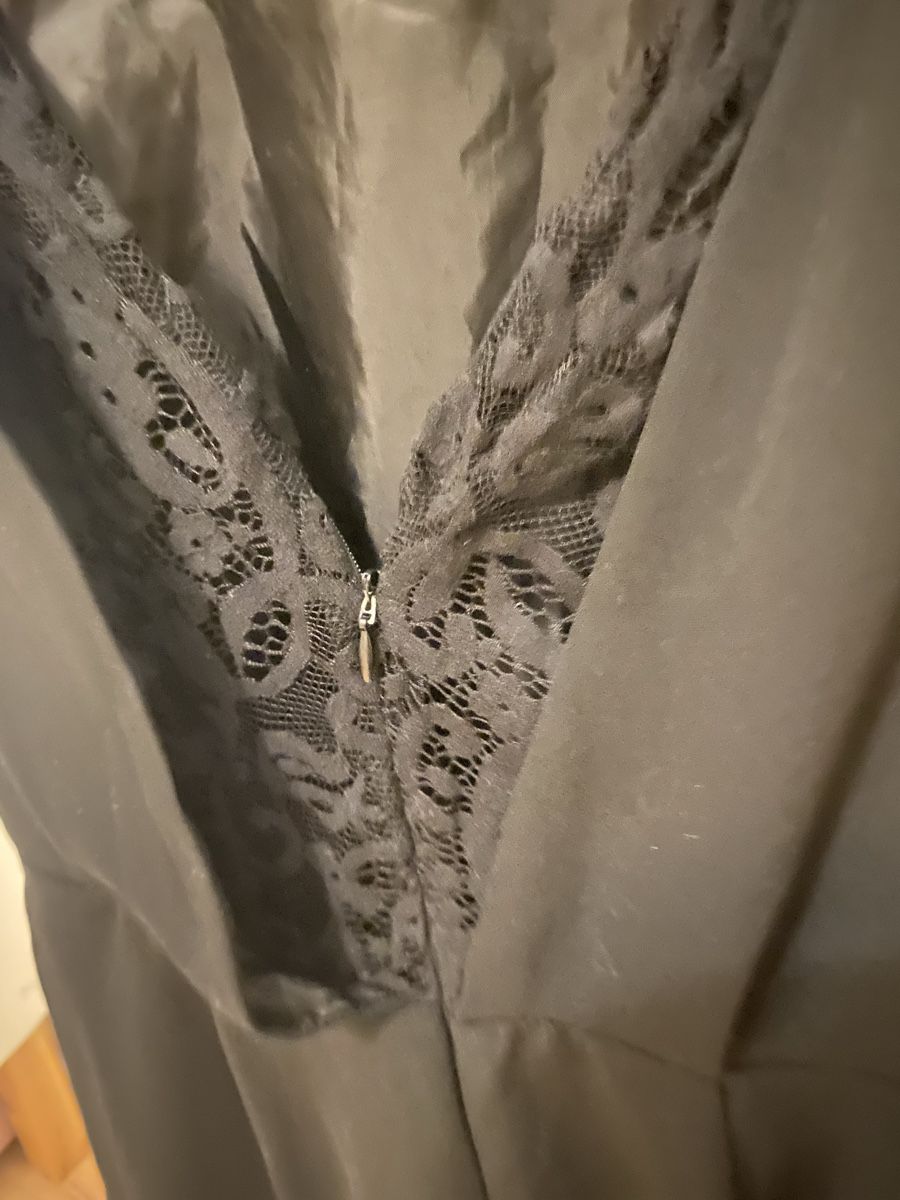 Tute: Combishort noir avec dentelle, t. 38/M – Usato da Tavannes venduto da Thriftshop 2
