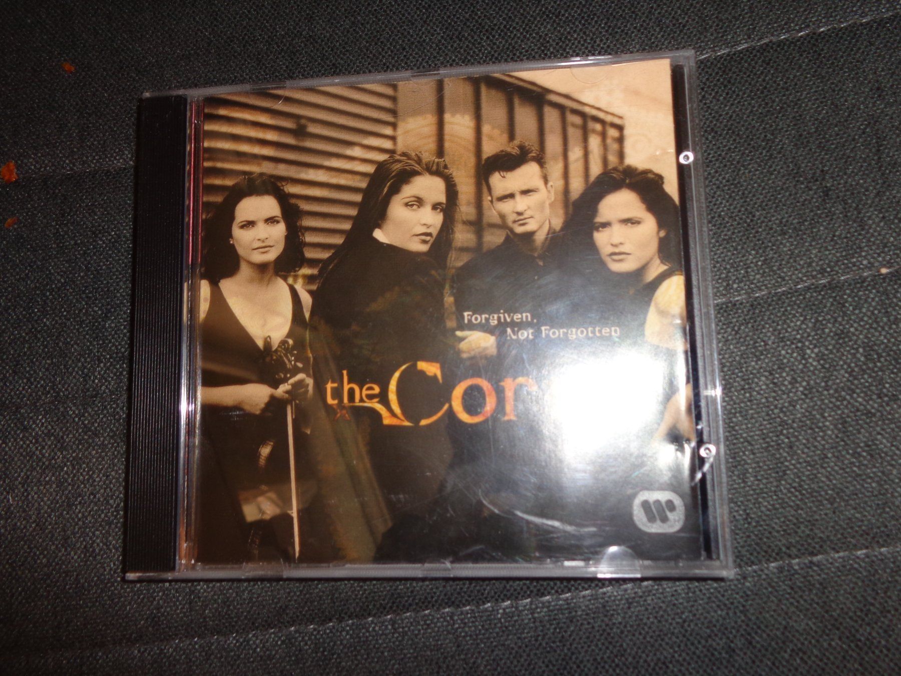 CD: The Corrs - Forgiven. not forgotten CD – Usato da Olten venduto da Disc-Ausverkauf