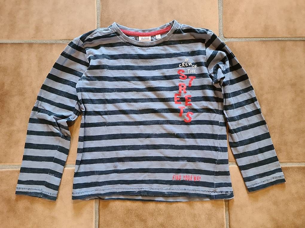 Hemden, T-Shirts & Polos: T-Shirt langarm, Grösse 122 – Gebraucht aus Höri von Makumba2