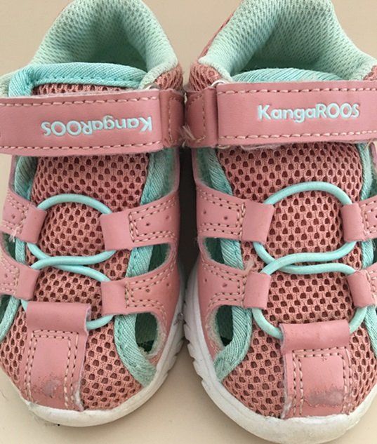 Scarpe per ragazzi: Kinder-Schuhe (22) – Usato da Grüningen venduto da tienda100 1