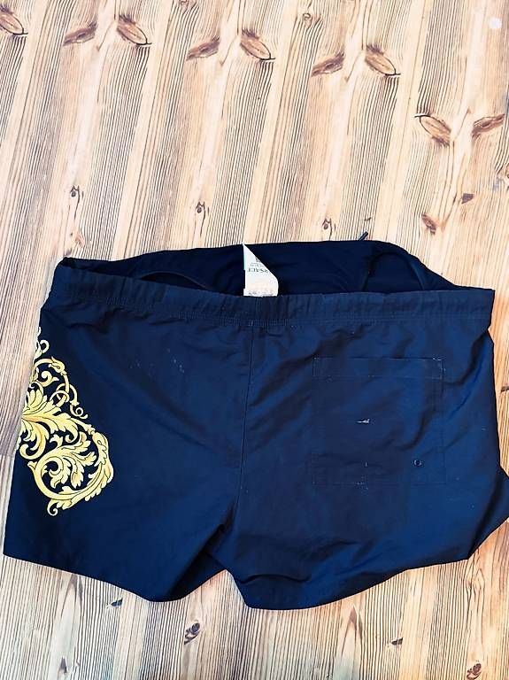 Versace Badehosen: Versace Badehose M – Gebraucht aus Bern von inc_9xlw 1
