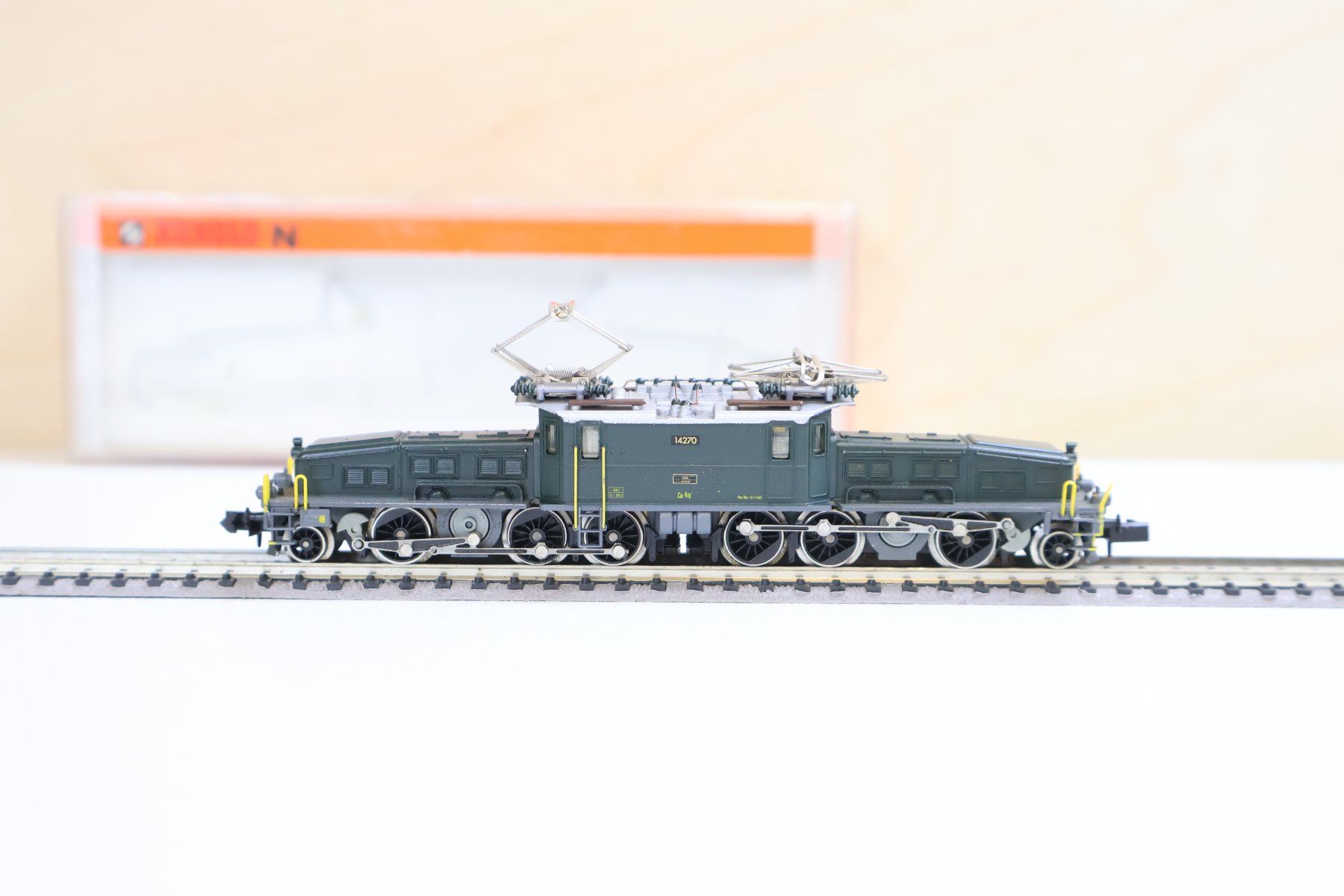 Arnold Modellini di ferrovie: ARNOLD SBB Krokodil E-Lok Ce 6/8 - 2465 - NP: 255.- – Usato da Winterthur venduto da Monstera 1