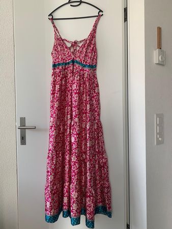 Robe longue Ibiza d'été en soie rose fleurie - Taille S