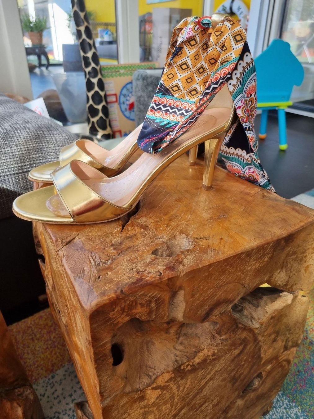 Globus Scarpe da donna: Goldsandalette 40 – Usato da Bad Zurzach venduto da Mfritzli 1