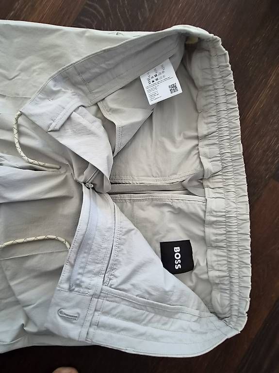 Pantaloni: Boss Hose Gr 98 Performance Material  – Nuovo e nell'imballaggio originale da Basel venduto da Neudecks 2