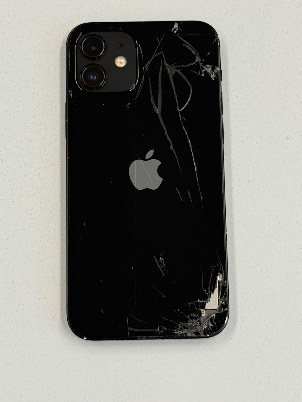 Apple Telefoni cellulari / Smartphones: iPhone 12 128GB – Usato da Zug venduto da ElPhone 1