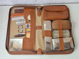 Reise-Necessaire mit Pflegeutensilien braun gebraucht