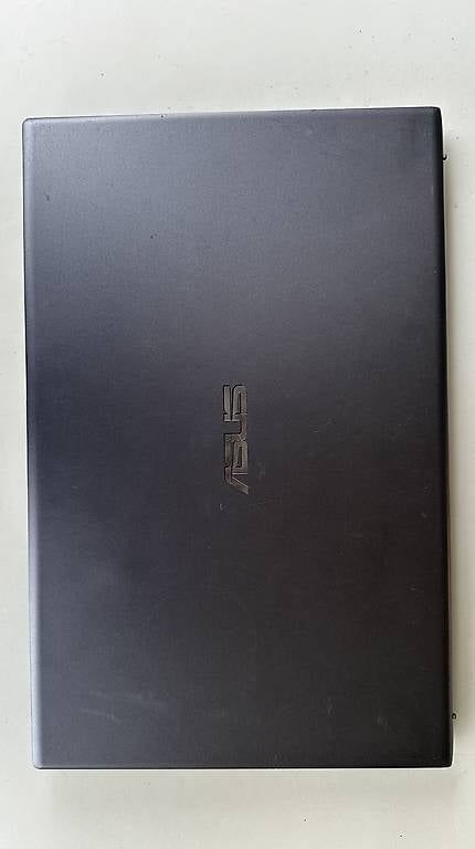 Notebooks: ASUS Laptop – Gebraucht aus Veltheim AG von KimiSinger