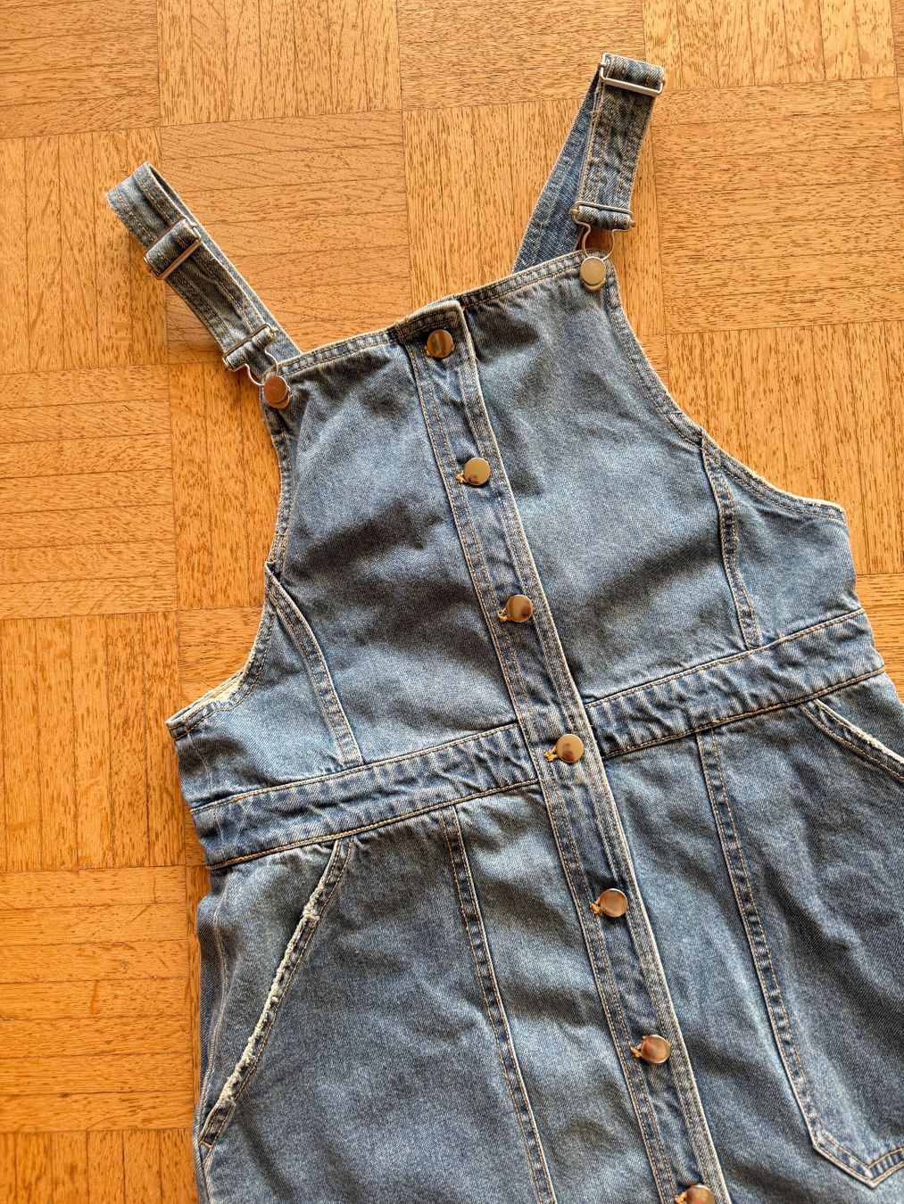 Kleider: 2 Jeanskleider neu L – Gebraucht aus Zürich von bluebirdmon 1