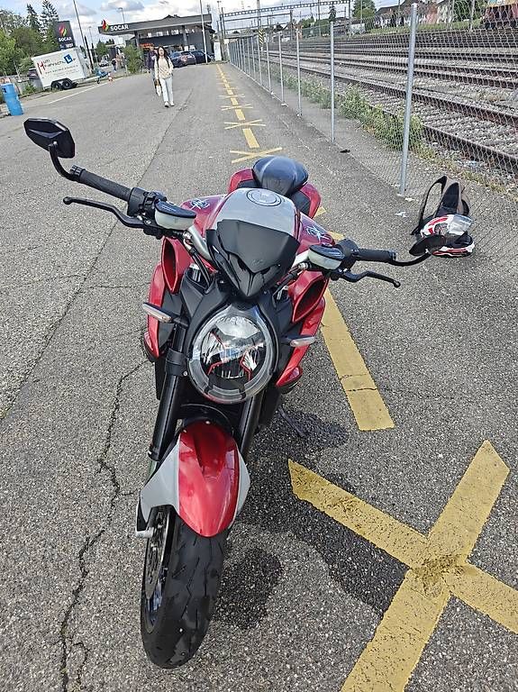 Strasse: MV Agusta Brutale 800 RR – Gebraucht aus Feldbrunnen von mar_29tn 2