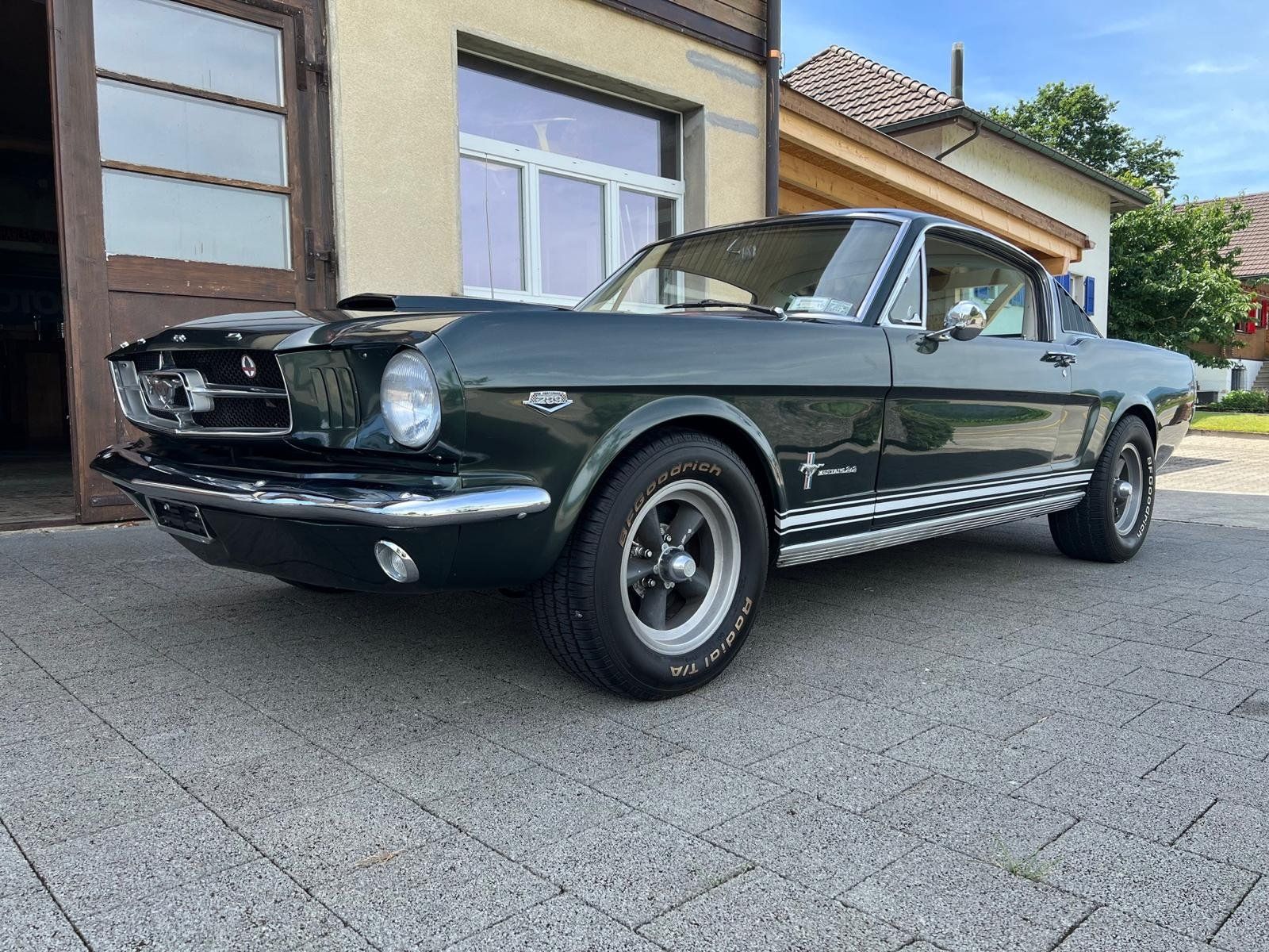 Ford Automobili: 1965 FORD Mustang Fastback 4.7 V8 – Usato da Büetigen venduto da Mo_driver99 1