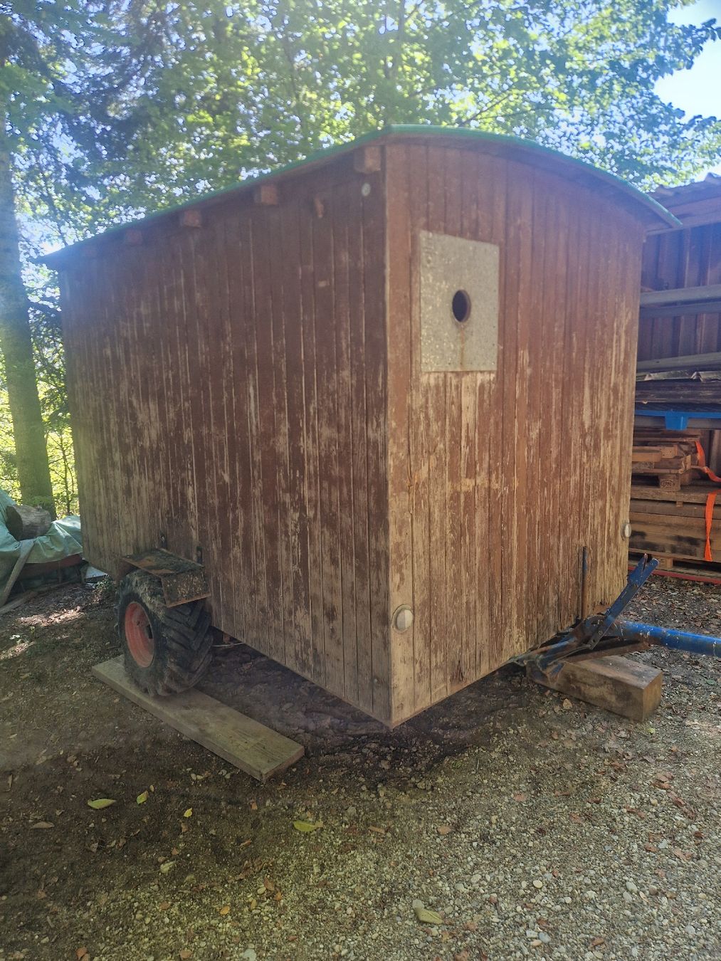 Anhänger: Bauwagen  – Gebraucht aus Sumiswald von ForstCounty 2