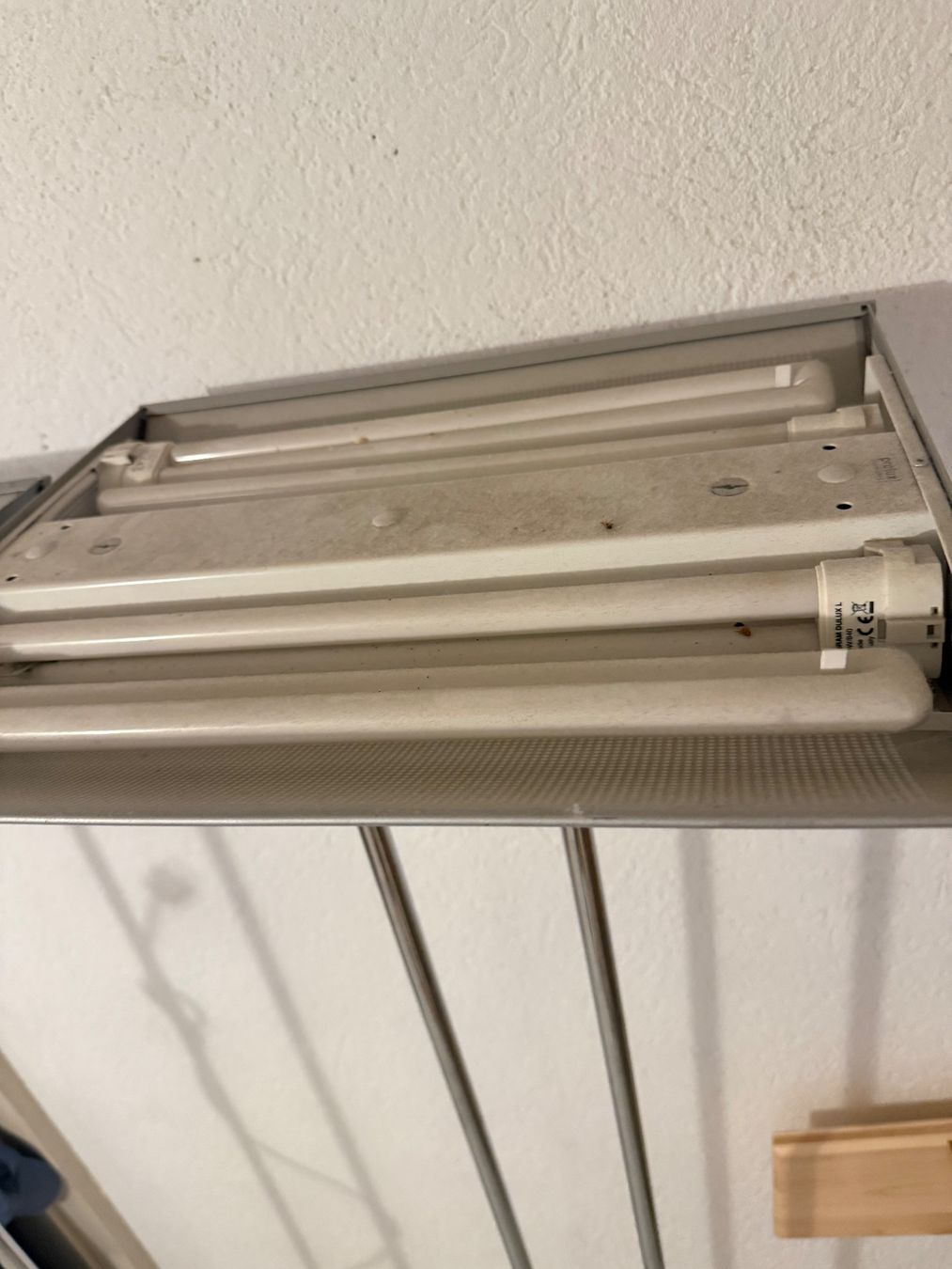 Lampade: Stehlampe Metall – Usato da Wiedlisbach venduto da Sistershop 2