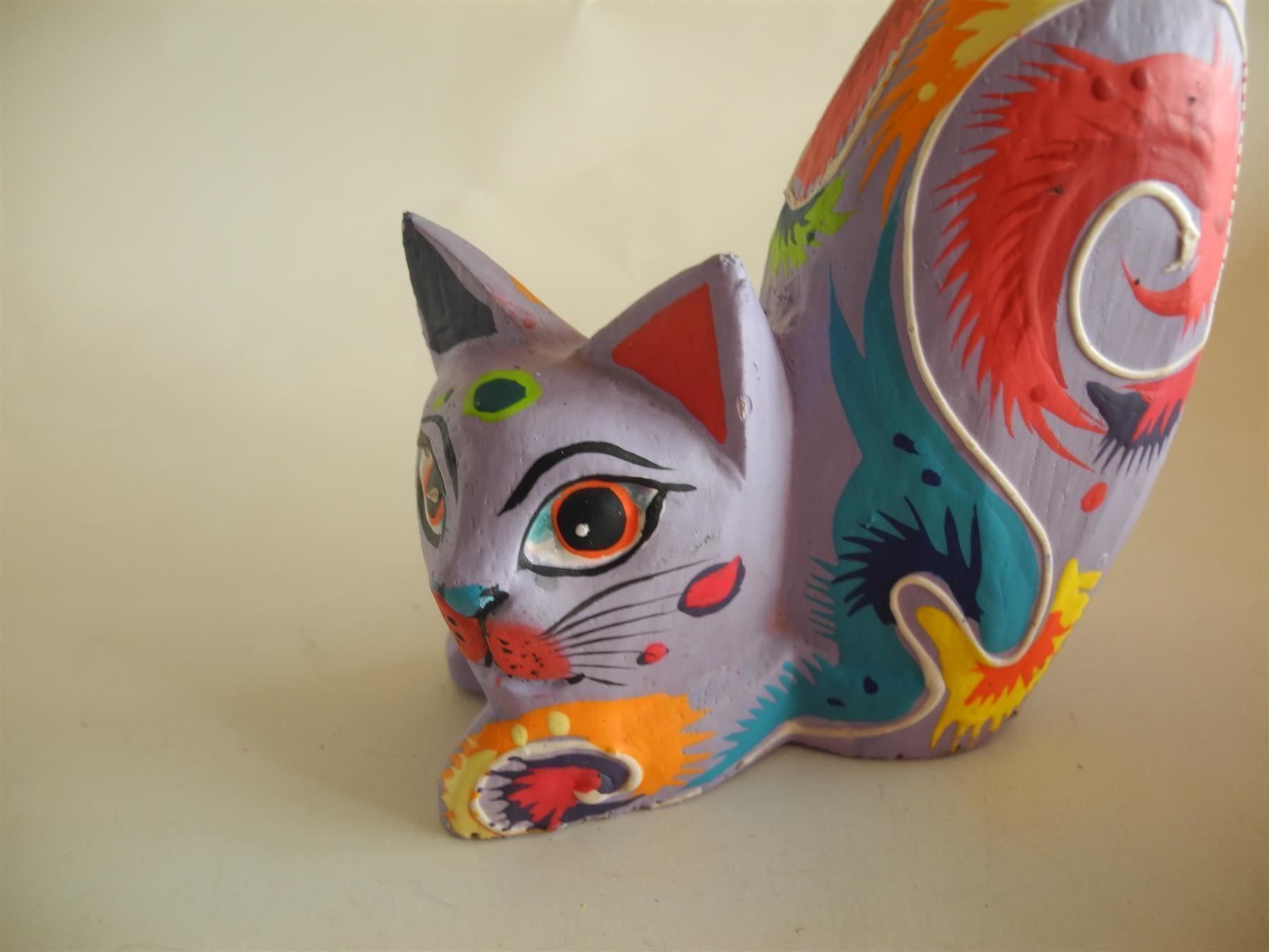 Statuette: Deko Katze violett bunt, Nr. c38 – Nuovo (secondo la descrizione) da Kottwil venduto da Crazyrolf 1