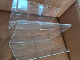 Porte-revues,  Porte-journaux en plexiglas