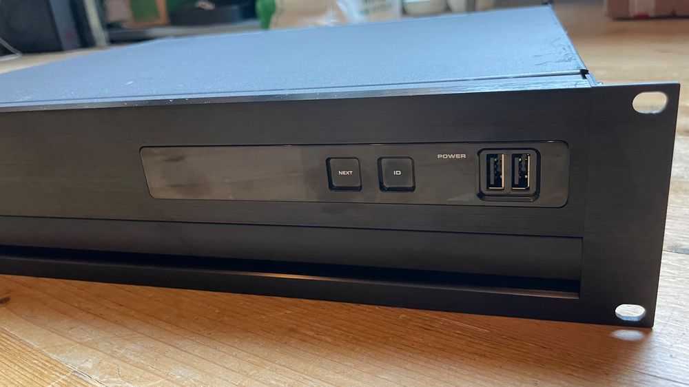 QSC QSys Core 510i mit Dante Karte und Lizenzen Kaufen auf Ricardo