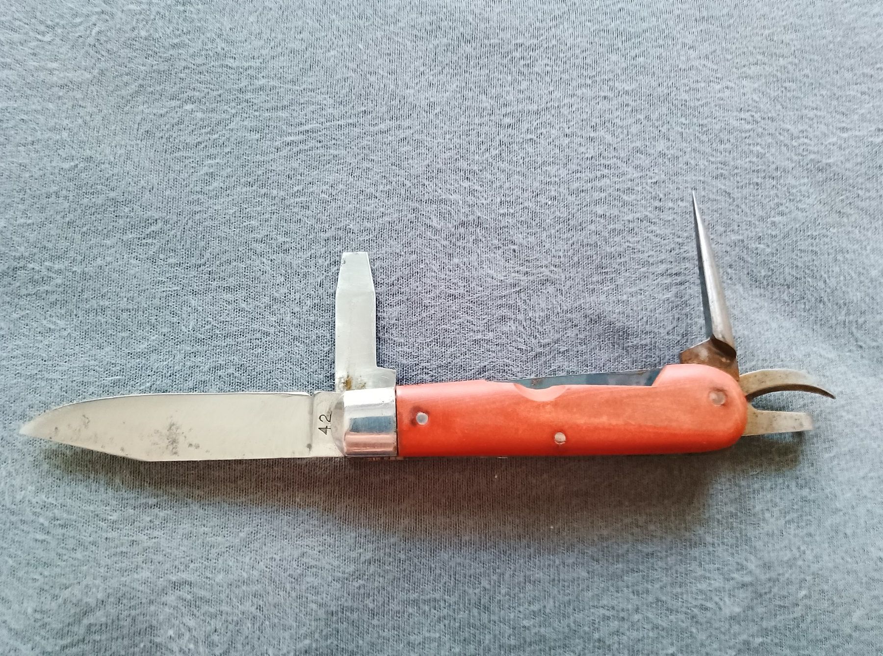 Schweizer Armee Taschenmesser: Soldatnemesser Elsener 1942 – Gebraucht aus Zermatt von Haspeklo 1