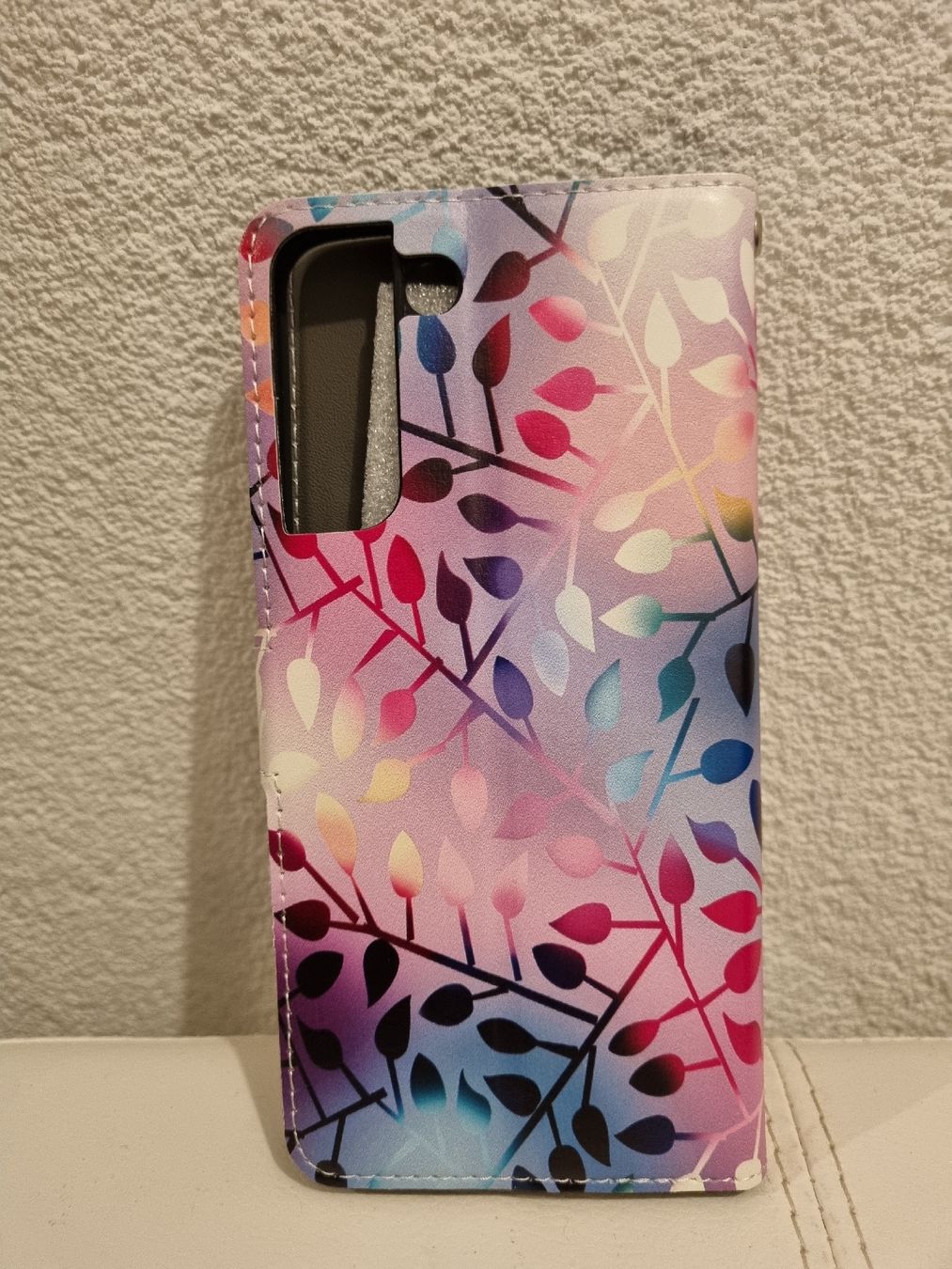 Cover & Protezioni schermo: Coque Samsung Galaxy S22 Pro/Plus - Étui à feuilles – Nuovo e nell'imballaggio originale da Courtepin venduto da marco_polo_xiii 2
