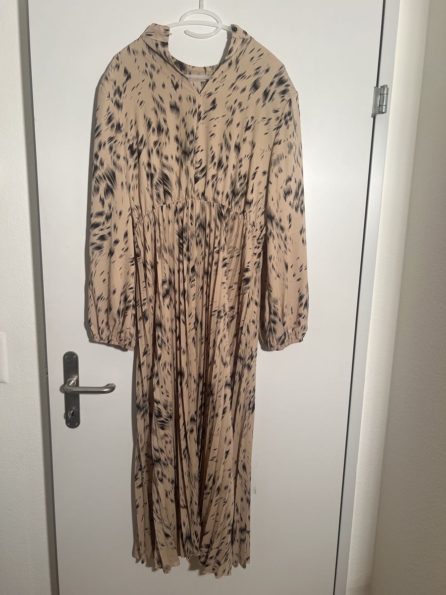 Vestiti: Maxikleid Beige Gr. L leoprint – Nuovo (secondo la descrizione) da Winterthur venduto da tan_f66m 1