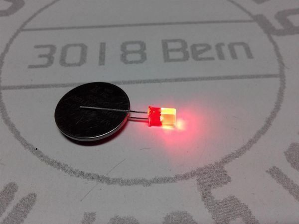 Componenti elettronici: Rechteck-LED 2x5x7mm rot diffus, 50 Stück – Nuovo (secondo la descrizione) da Luzern venduto da Salefactory 1