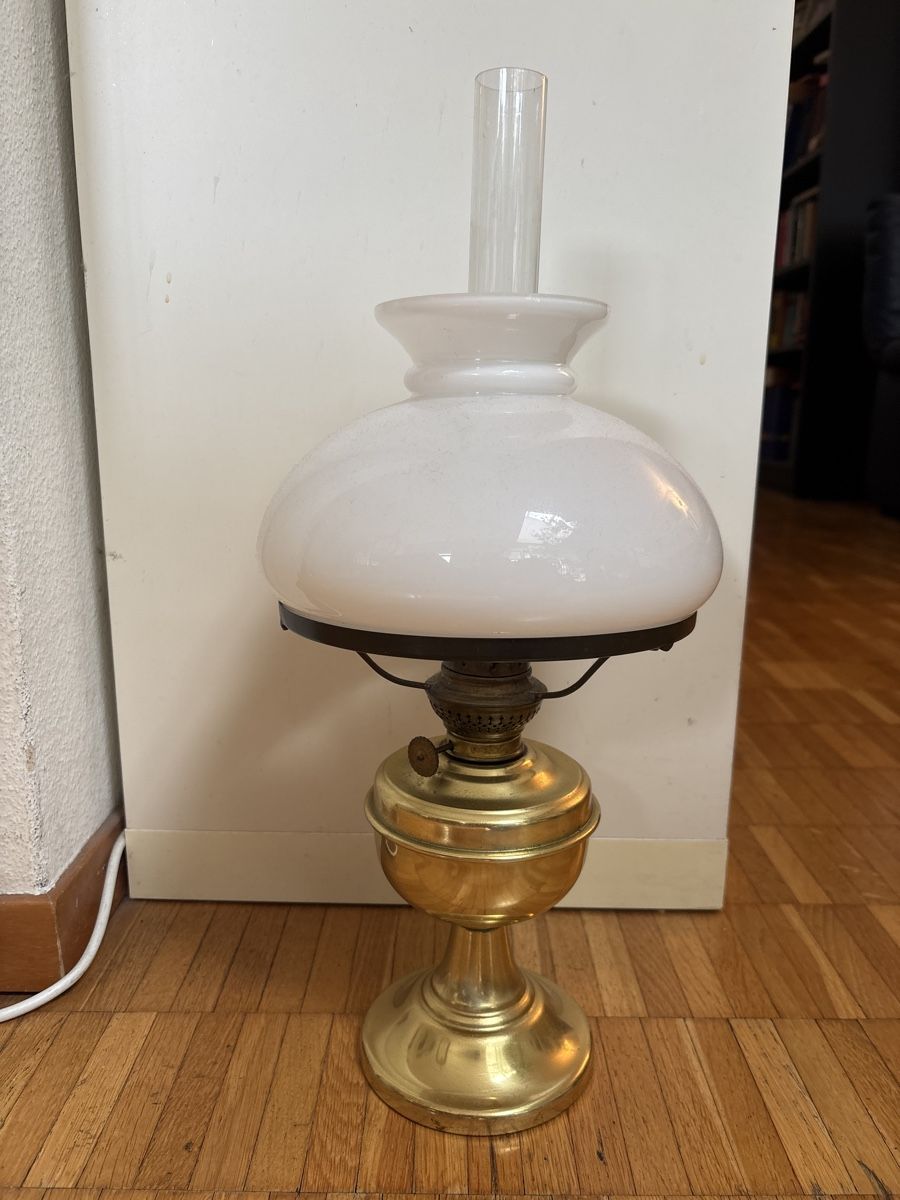 Lampade: Antike Petroleumlampe KOSMOS, Messing – Usato da Zürich venduto da mbi_5bsz