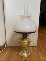 Antike Petroleumlampe KOSMOS, Messing
