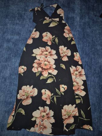 Kleid mit Blumenmuster, Grösse 38/M