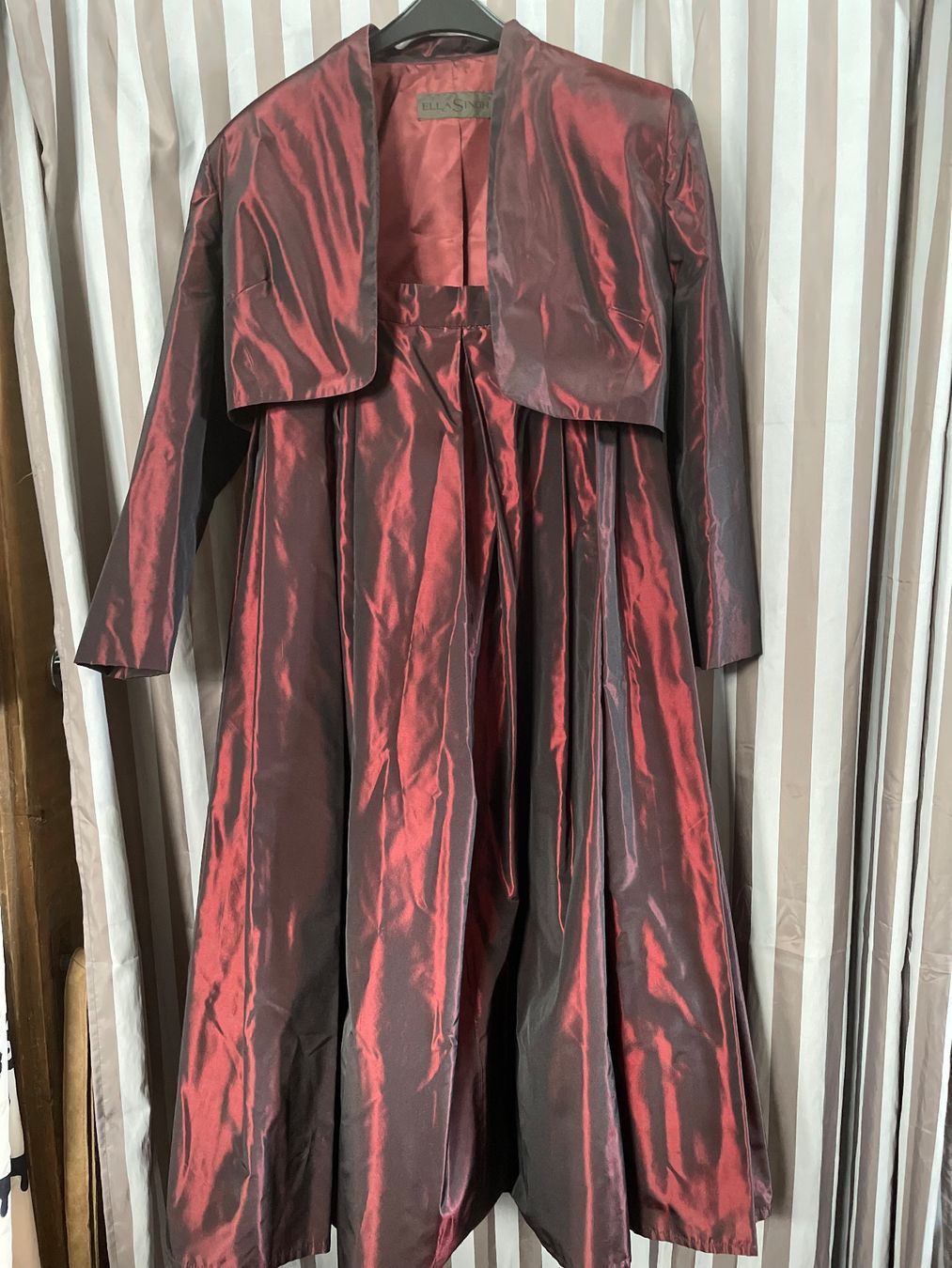 Vestiti: Ella Singh Abendkleid, 4 Teile, Seide, Gr 40 – Usato da Baar venduto da koala9