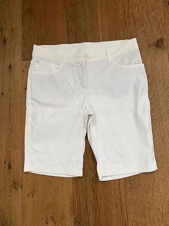 Pantaloni: Chervo shorts weiss – Usato da Holzhäusern / Rotkreuz venduto da C.I.01