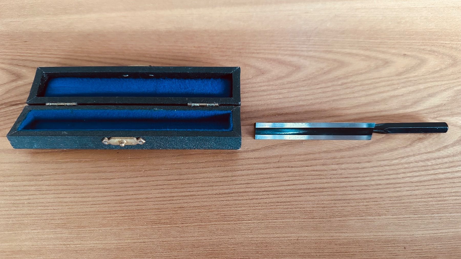 Tesa Misurare: Haarlineal mit Etui, in Top Zustand – Usato da Feldbrunnen venduto da Bottleslinger