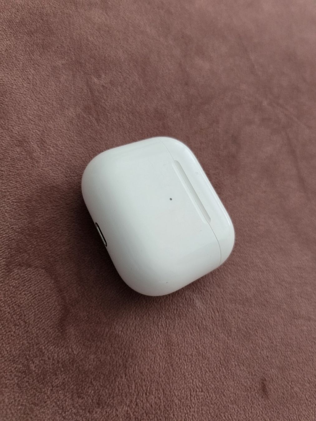 Apple Cuffie: Airpod Case – Usato da Suhr venduto da Ptriple6