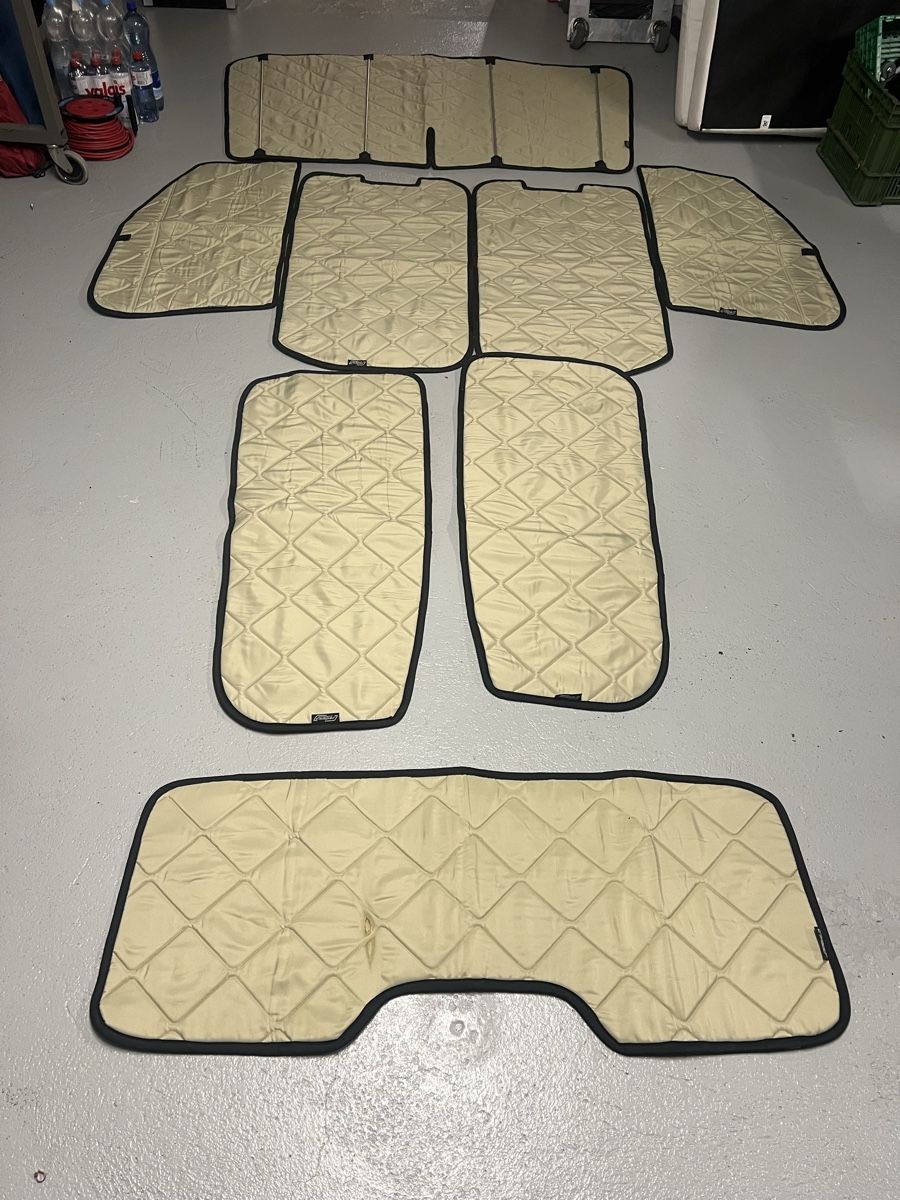 Sonstiges Campingzubehör: Fenster Thermomatten – Gebraucht aus Olten von LDProductionlight