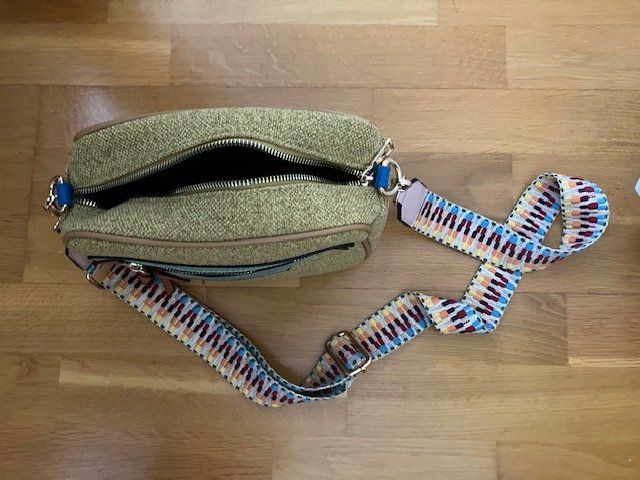 Taschen für Damen: Umhänge Handtaschen – Neu (gemäss Beschreibung) aus Zürich von JanetT01 4