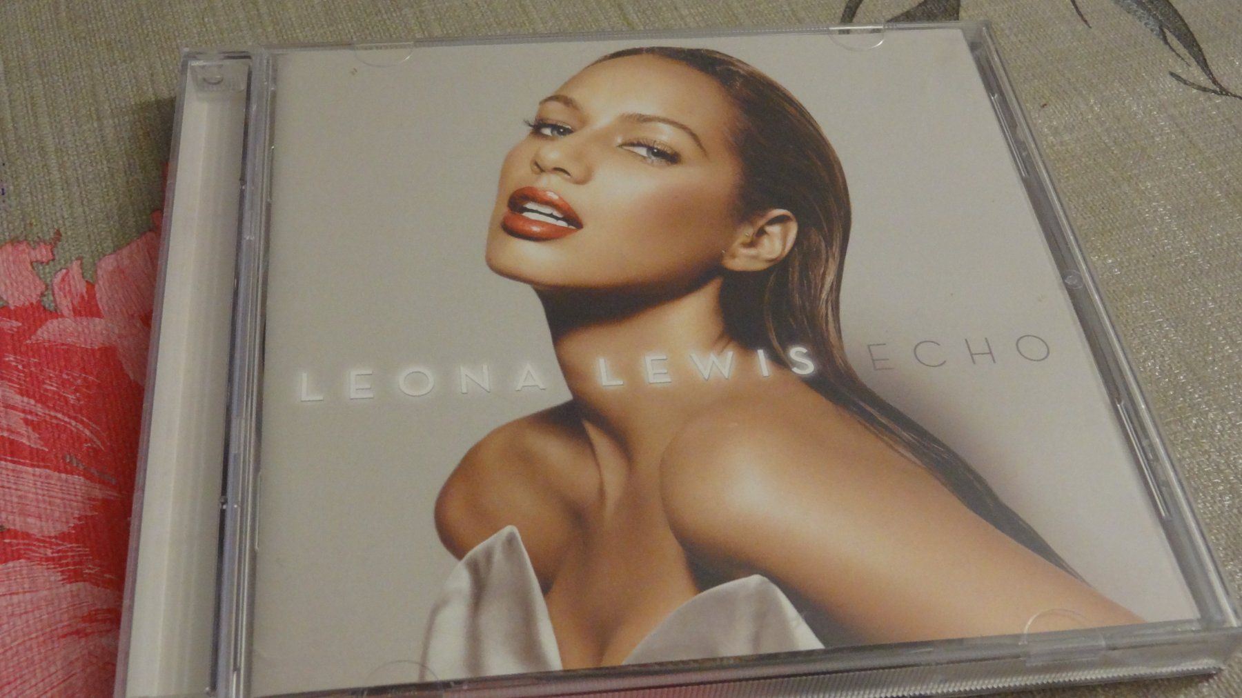 CDs: Leona Lewis - Echo CD – Gebraucht aus Olten von Disc-Ausverkauf